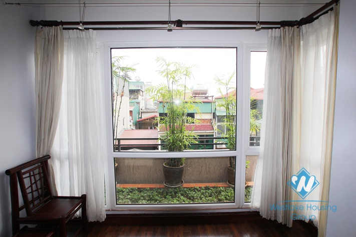 Beautiful apartment for rent in Yen Phu, Tay Ho District, Ha Noi