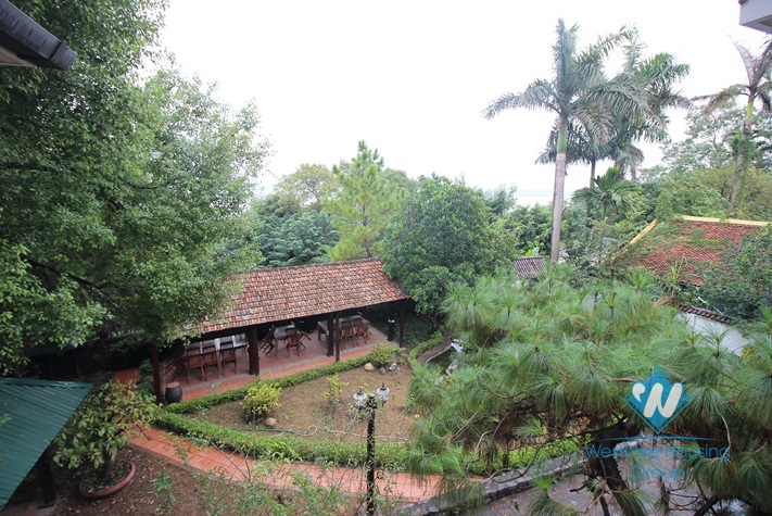 Splendid western style villa with nice yard and beautiful garden near Red River for rent 