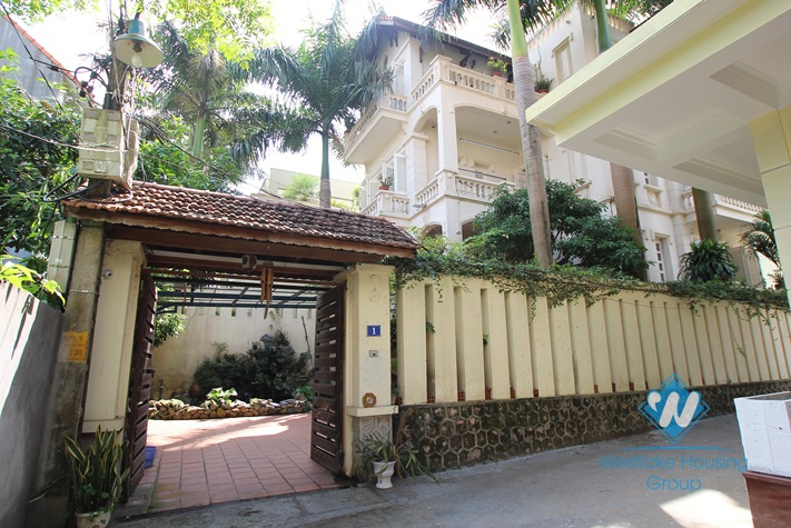 Beautiful house with big garden and swimming pool for lease in An Duong Vuong St, Tay Ho District, Ha Noi