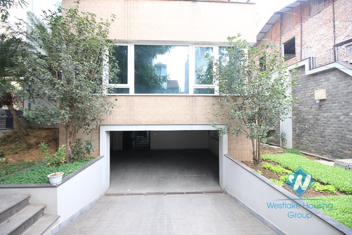 A big and beautiful house for rent in Tay Ho, Ha Noi