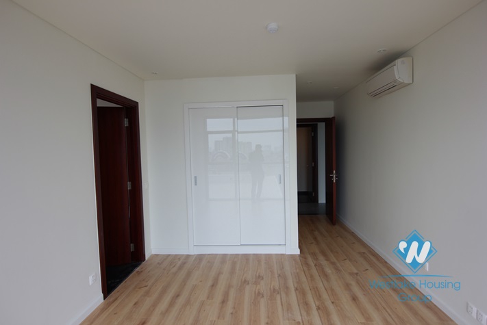 Modern style apartment for rent in Lac Long Quan st, Tay Ho area