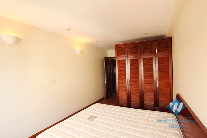 Beautiful 03 bedrooms apartment for rent in Quang An Street, Tay Ho, Ha Noi