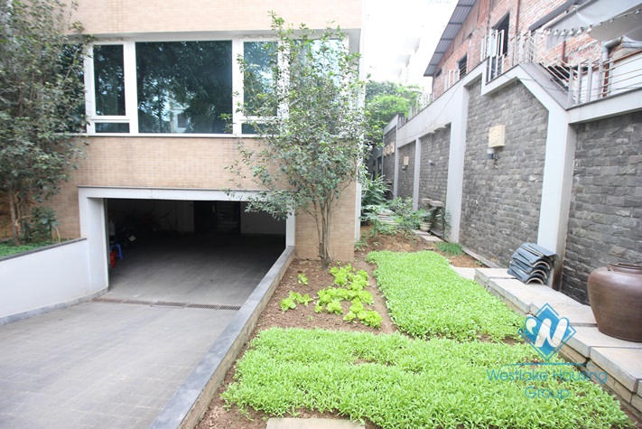 A big and beautiful house for rent in Tay Ho, Ha Noi