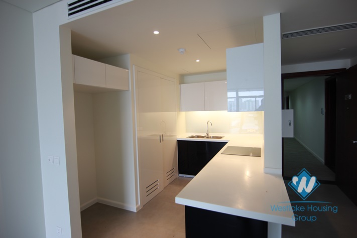 Modern style apartment for rent in Lac Long Quan st, Tay Ho area