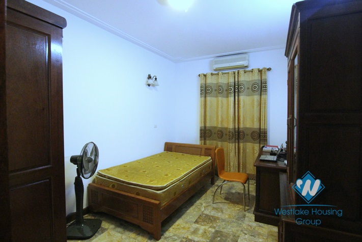 Cosy house for rent in Nghi Tam Village, Tay Ho District, Ha Noi