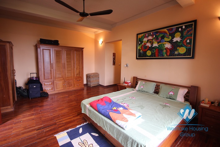 Splendid western style villa with nice yard and beautiful garden near Red River for rent 