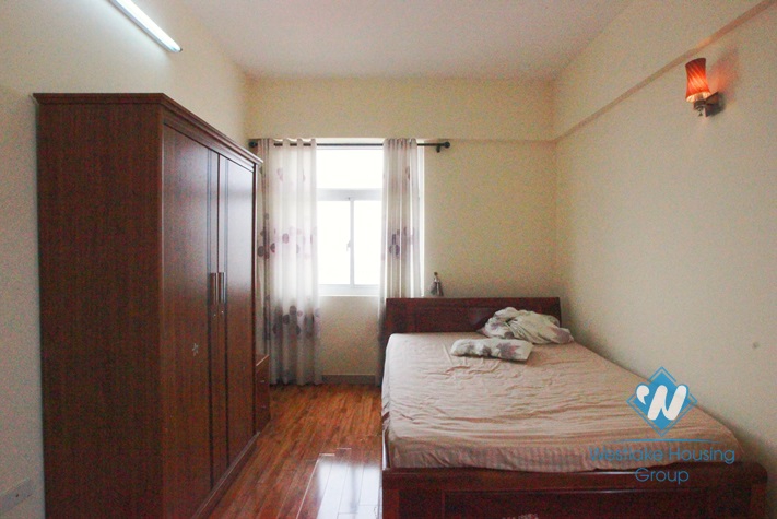 Cheap apartment with 03 bedrooms for rent in Lac Long Quan St, Tay Ho, Ha Noi
