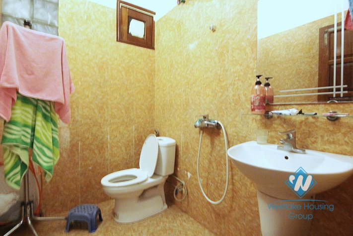 Cosy house for rent in Nghi Tam Village, Tay Ho District, Ha Noi