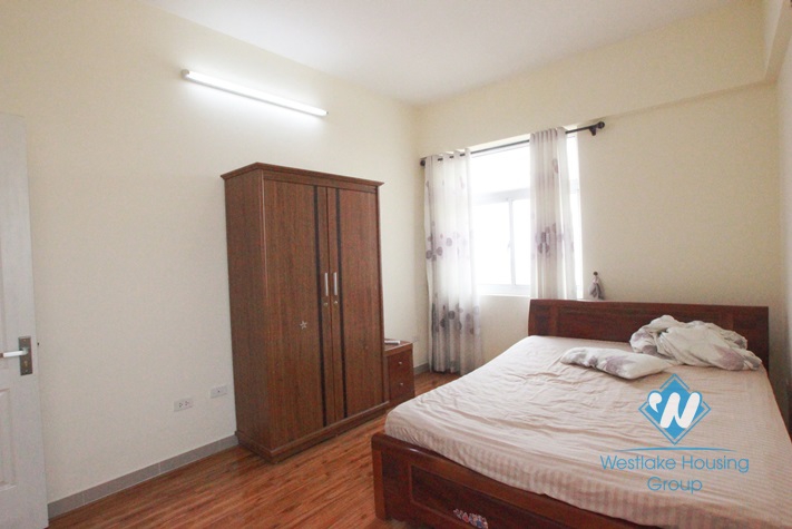 Cheap apartment with 03 bedrooms for rent in Lac Long Quan St, Tay Ho, Ha Noi