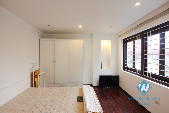 Lakeview two bedroom apartment for rent in Nhat Chieu st, Tay Ho district.