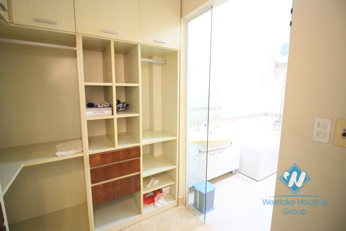 New and Nice house with nature light for rent in Tay Ho area 