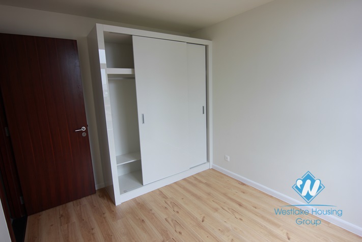 Brand new and nice 02 bedrooms apartment for rent in Water Mark, Lac Long Quan, Hanoi.