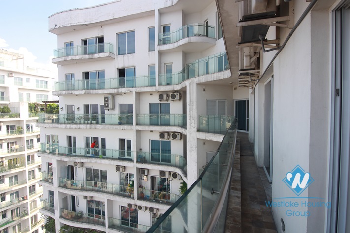 3 bedrooms apartment for rent in Golden Westlake.