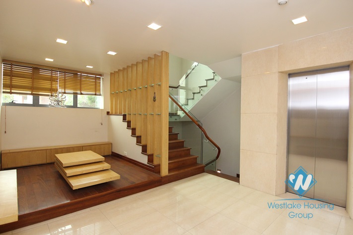 5 storey modern Tay Ho villa for rent with a car garage and elevator