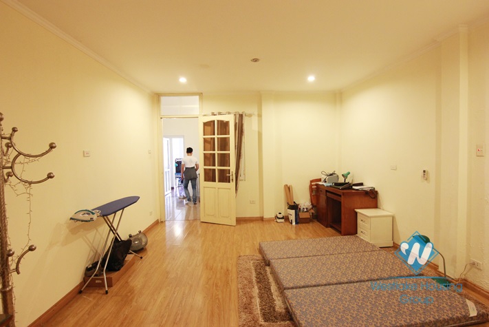 Brand new mordern apartment for rent in Quang An, Tay Ho District, Hanoi