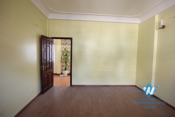 Affordable house with nice bathrooms for rent in Tay Ho