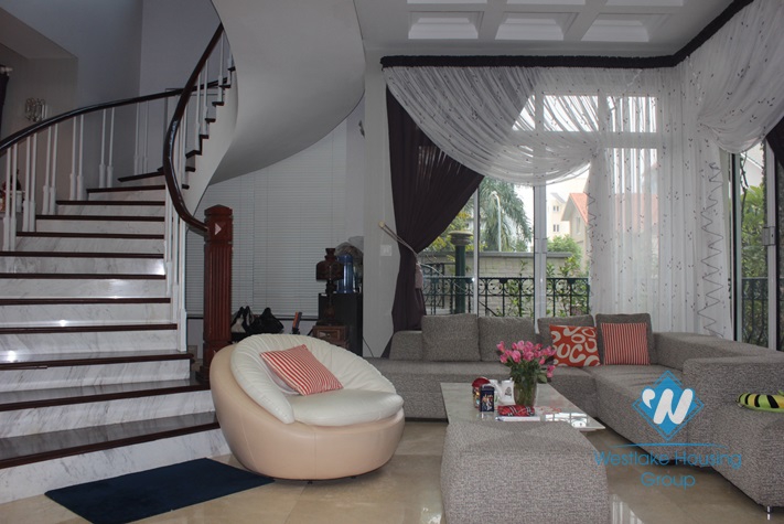 Modern and beautiful house for lease in Tay Ho district, Hanoi