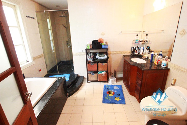 Nice and bright house for rent in Tay Ho area, Ha Noi