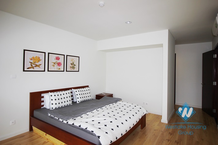 New 03 bedrooms apartment for rent in Watermark, Tay Ho, Hanoi