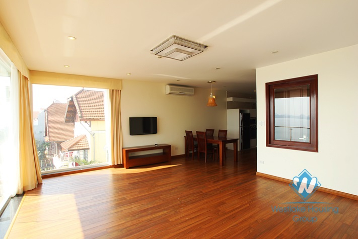 Beautiful 03 bedrooms apartment for rent in Quang An Street, Tay Ho, Ha Noi