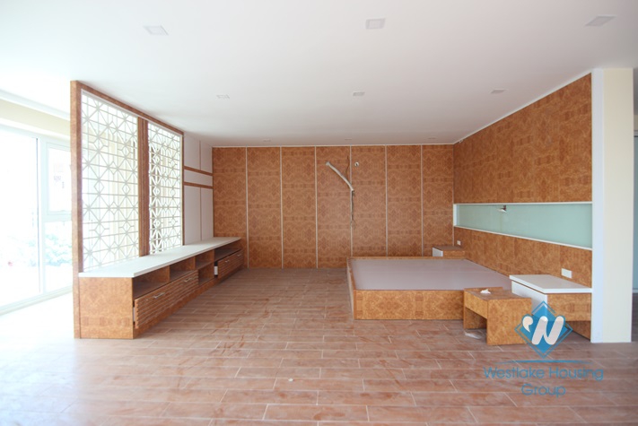 Spacious villa for rent in Tay Ho, Ha Noi.