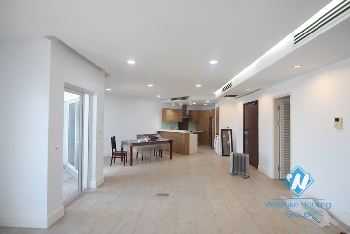 3 bedrooms apartment for rent in Golden Westlake.