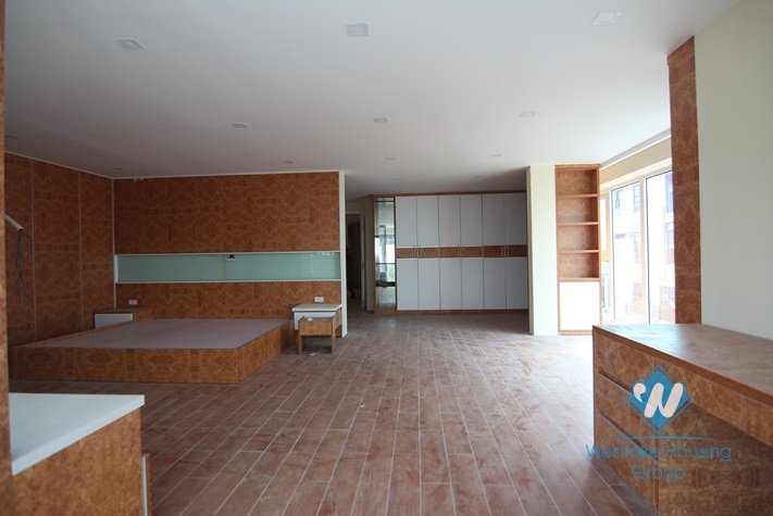 Spacious villa for rent in Tay Ho, Ha Noi.