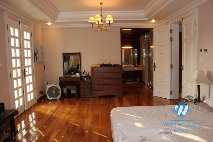 Big and high quality house with swimming pool for rent in Vuon Dao, Tay Ho, Ha Noi