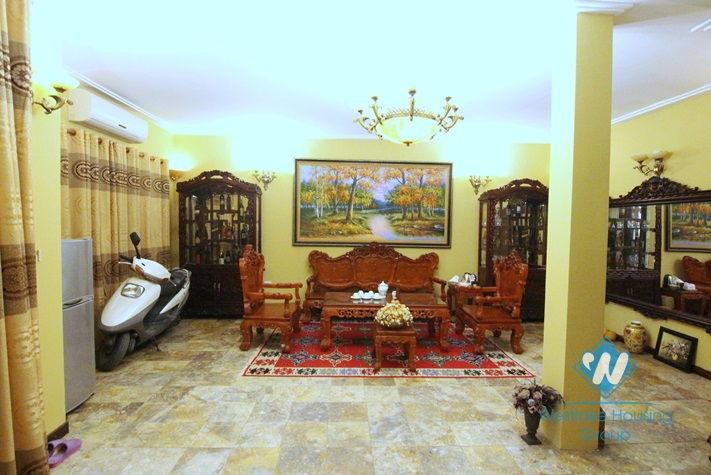 Cosy house for rent in Nghi Tam Village, Tay Ho District, Ha Noi