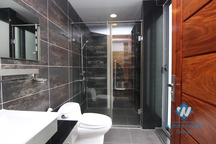 5 storey modern Tay Ho villa for rent with a car garage and elevator