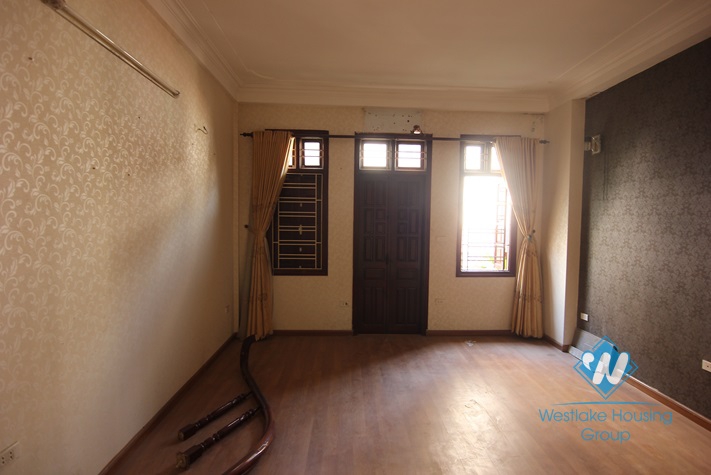 Affordable house with nice bathrooms for rent in Tay Ho