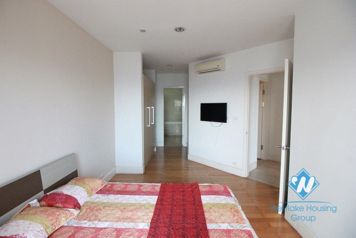 Beautiful 2 bedrooms apartment for rent in Tay Ho, Hanoi