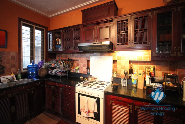 Splendid western style villa with nice yard and beautiful garden near Red River for rent 