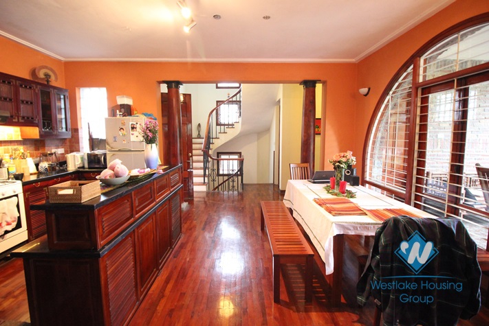 Splendid western style villa with nice yard and beautiful garden near Red River for rent 