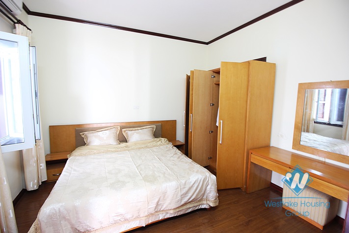 Stunning apartment for rent with lakeview in Tay Ho, Hanoi 