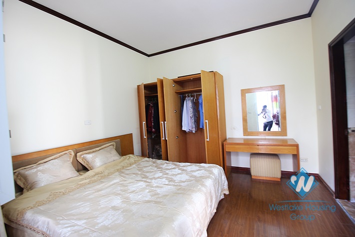 Stunning apartment for rent with lakeview in Tay Ho, Hanoi 