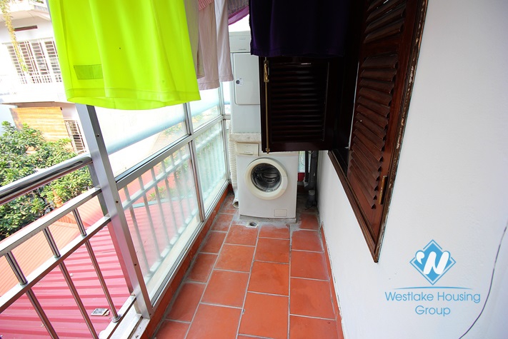 Stunning apartment for rent with lakeview in Tay Ho, Hanoi 