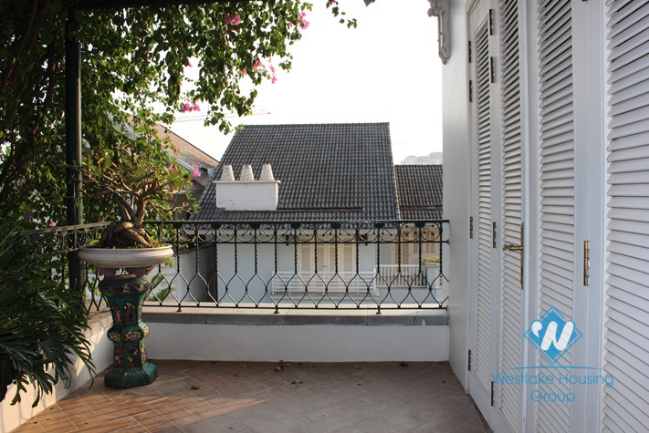 Big and high quality house with swimming pool for rent in Vuon Dao, Tay Ho, Ha Noi