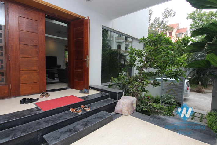 5 storey modern Tay Ho villa for rent with a car garage and elevator