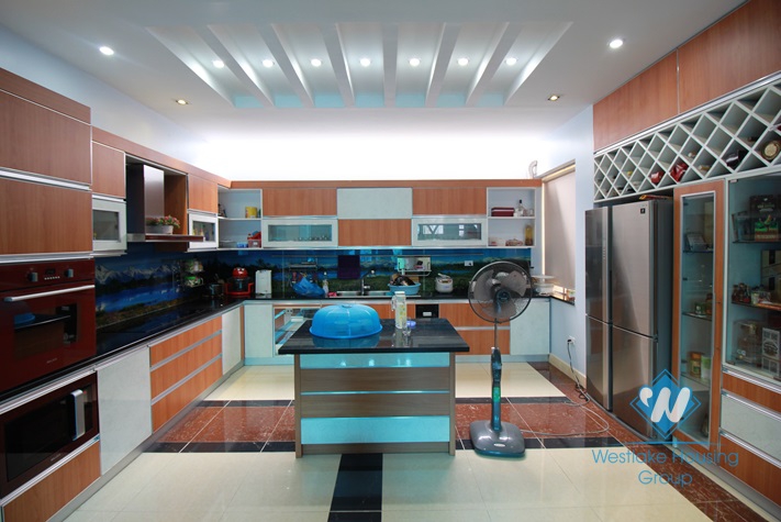 Big house for rent with 6 bedrooms in Tay Ho area