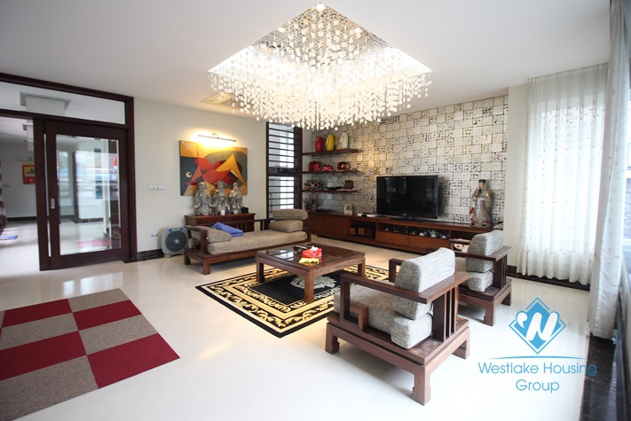 A big and beautiful house for rent in Tay Ho, Ha Noi