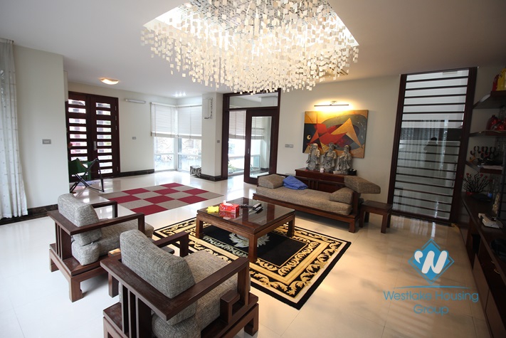 A big and beautiful house for rent in Tay Ho, Ha Noi