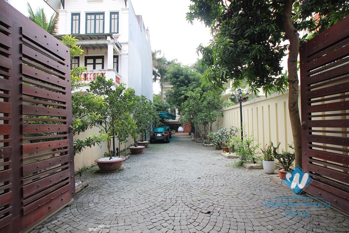 Beautiful house with big garden and swimming pool for lease in An Duong Vuong St, Tay Ho District, Ha Noi