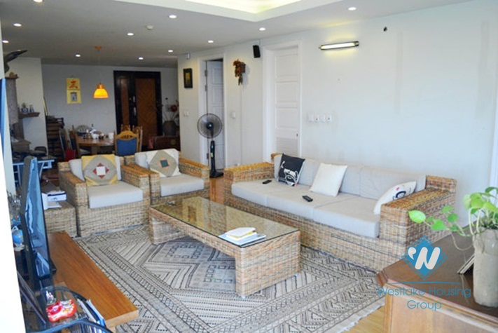 Nice apartment for rent in E Tower, Ciputra, Tay Ho, Hanoi