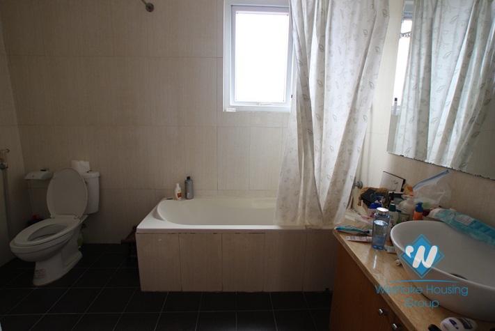 2 bedroom apartment for lease on Tay Ho street, Westlake area, Hanoi, fully furnished.