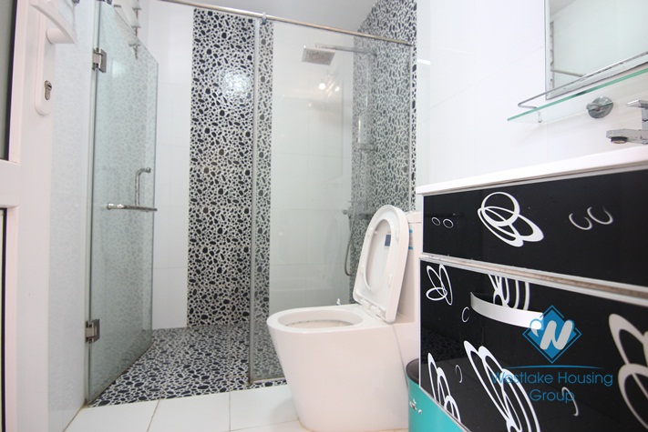 Lakeview balcony apartment for rent in Truc Bach, Ba Dinh