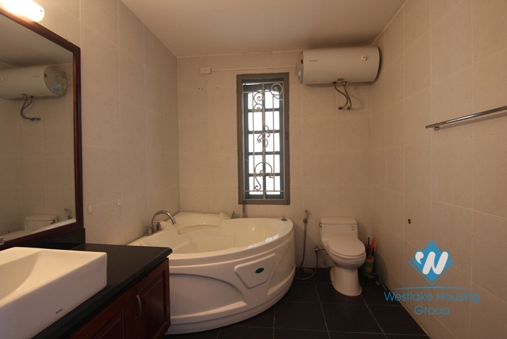 Charming villa/house for rent in Tay Ho district, Ha noi