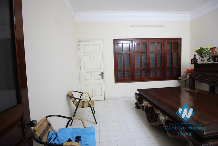 Large and luxurious house for rent in Ba Dinh District