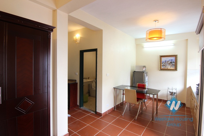 Nice serviced apartment for rent on Hoang Hoa Tham, Ba Dinh
