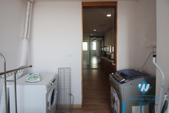 Executive high rise condo apartment for rent in Dolphin Plaza Cau GIay